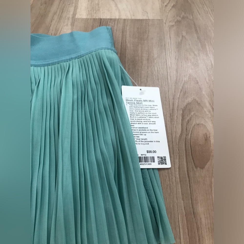 Lululemon Mesh Pleats Mid-Rise Mini Tennis Skirt - Picture 2 of 9